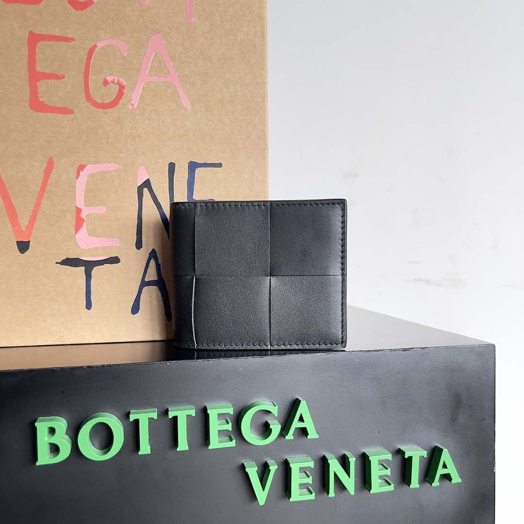 Bottega Veneta BV 740261 Bi-Fold Wallet With Coin Purse BV70081 - Default Title - View 1