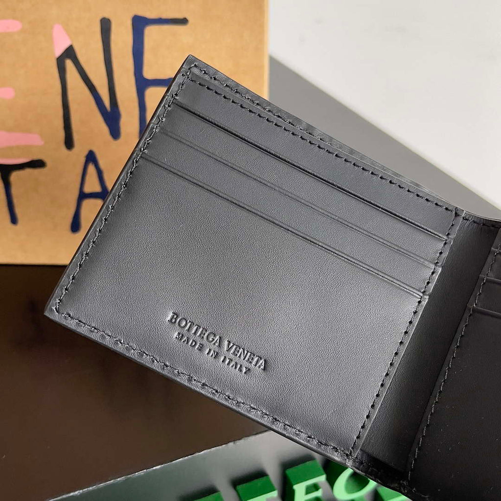 Bottega Veneta BV 740261 Bi-Fold Wallet With Coin Purse BV70082