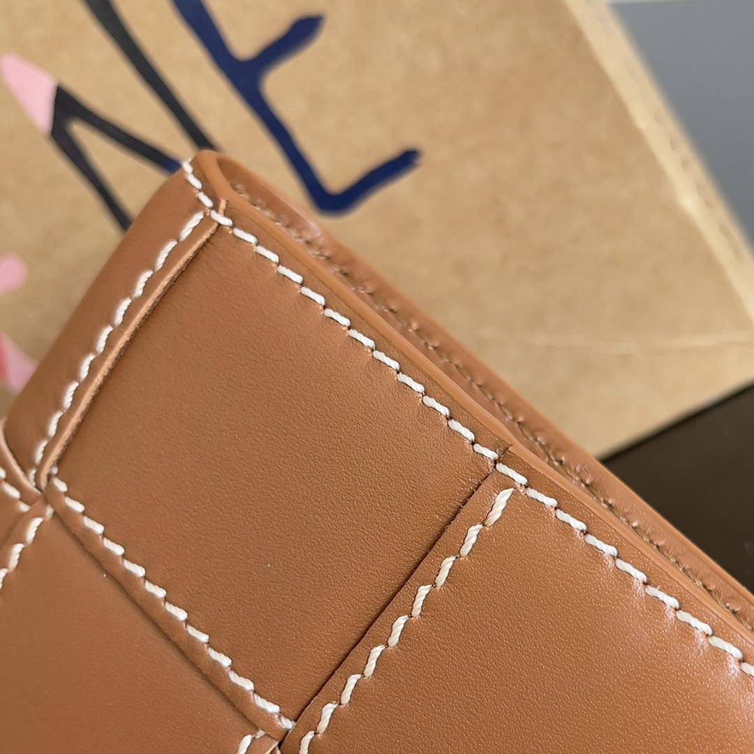 Bottega Veneta BV 740261 Bi-Fold Wallet With Coin Purse BV70083 - Default Title - View 4