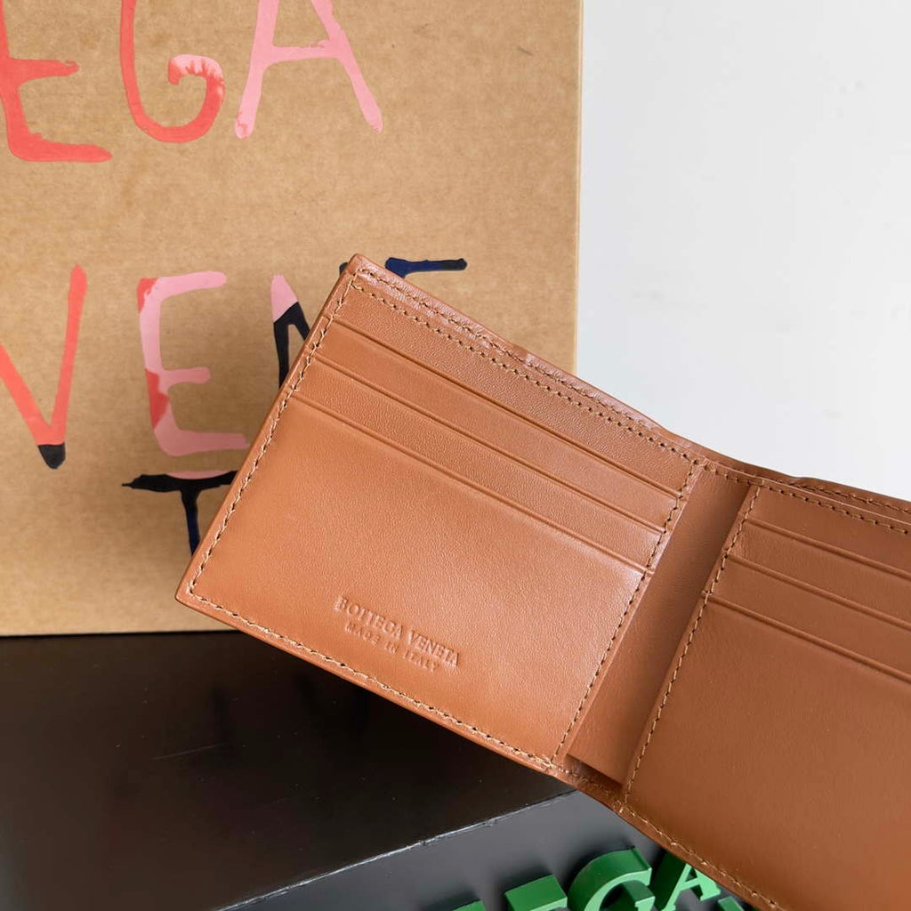 Bottega Veneta BV 740261 Bi-Fold Wallet With Coin Purse BV70083