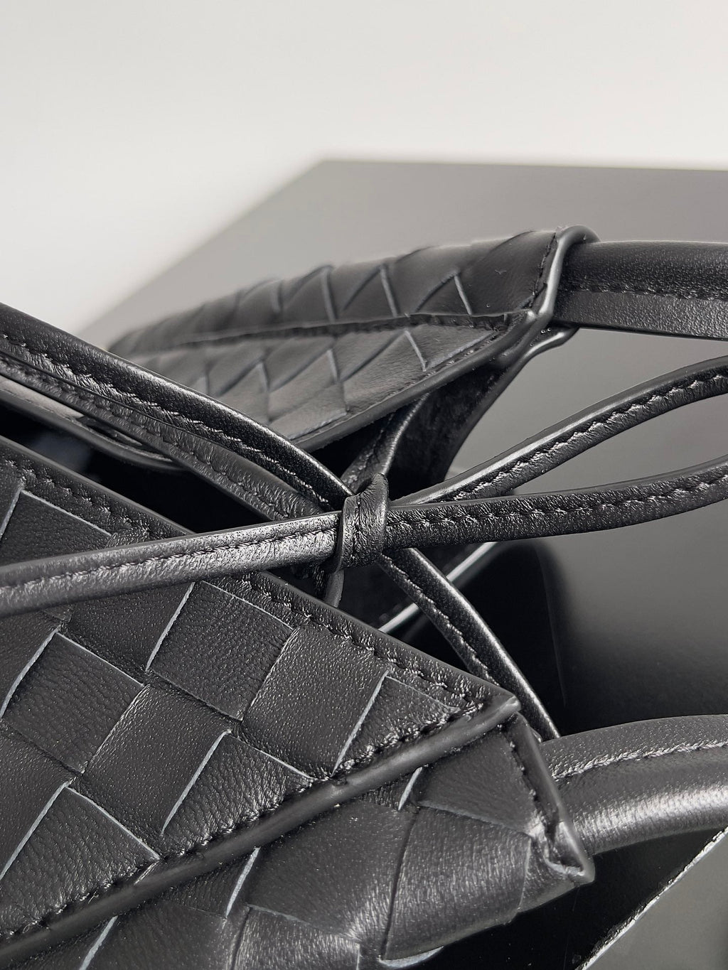 Bottega Veneta BV 740898VCPP19092 Small Solstice Black