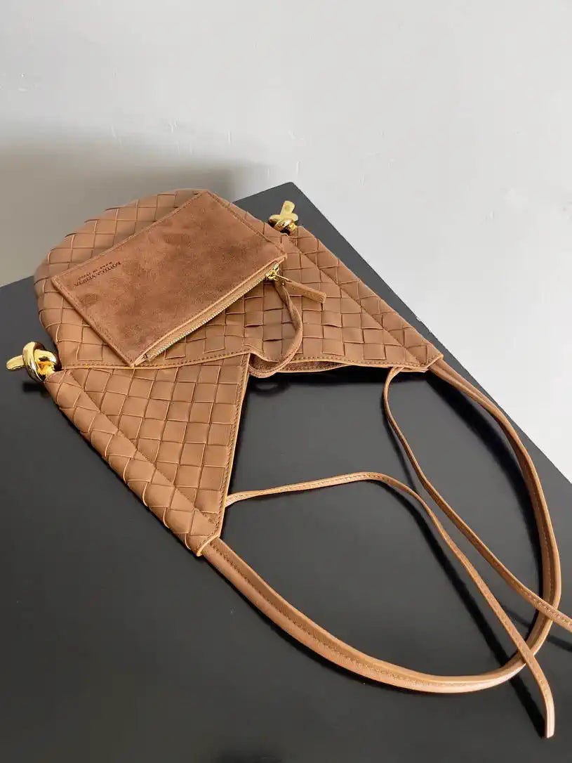 Bottega Veneta BV 740898VCPP19092 Small Solstice Brown