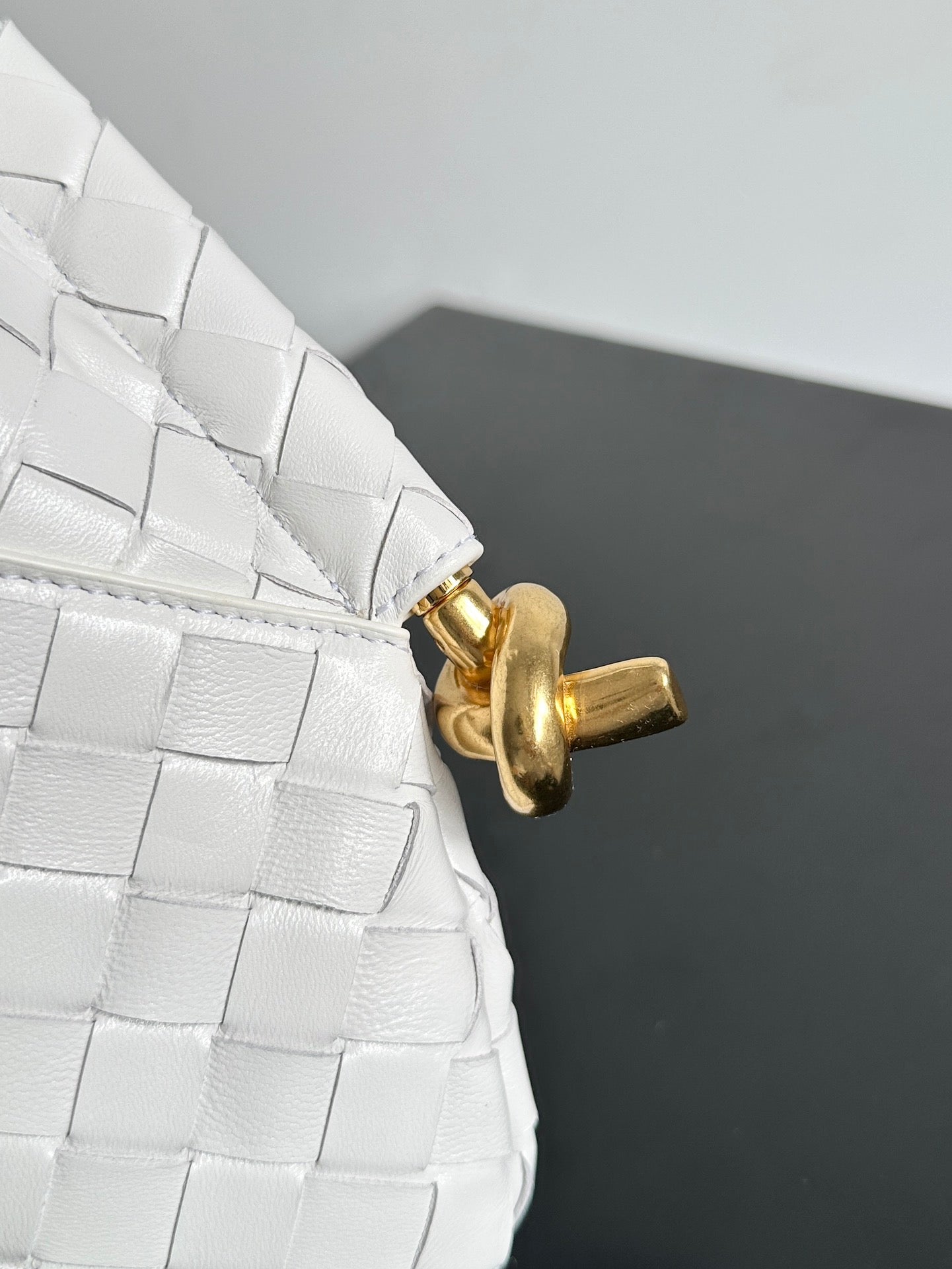 Bottega Veneta BV 740898VCPP19092 Small Solstice White