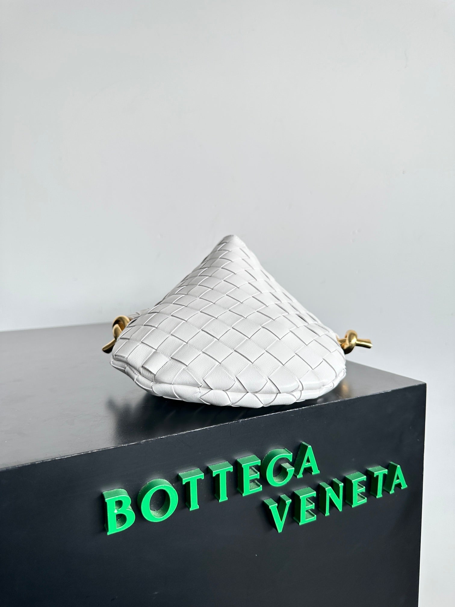 Bottega Veneta BV 740898VCPP19092 Small Solstice White