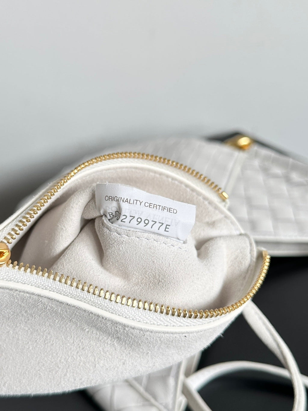 Bottega Veneta BV 740898VCPP19092 Small Solstice White
