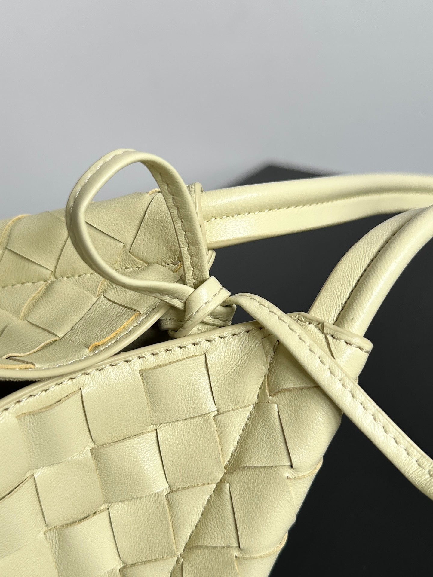 Bottega Veneta BV 740898VCPP19092 Small Solstice Yellow