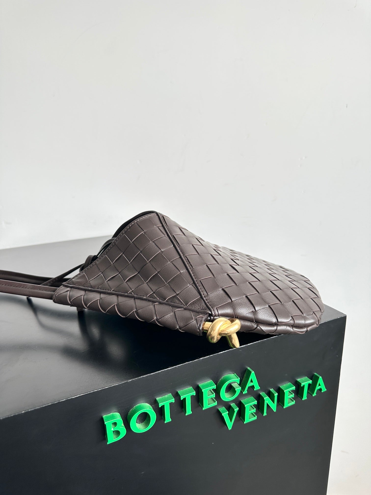 Bottega Veneta BV 740898VCPP19092 Small Solstice Dark Brown
