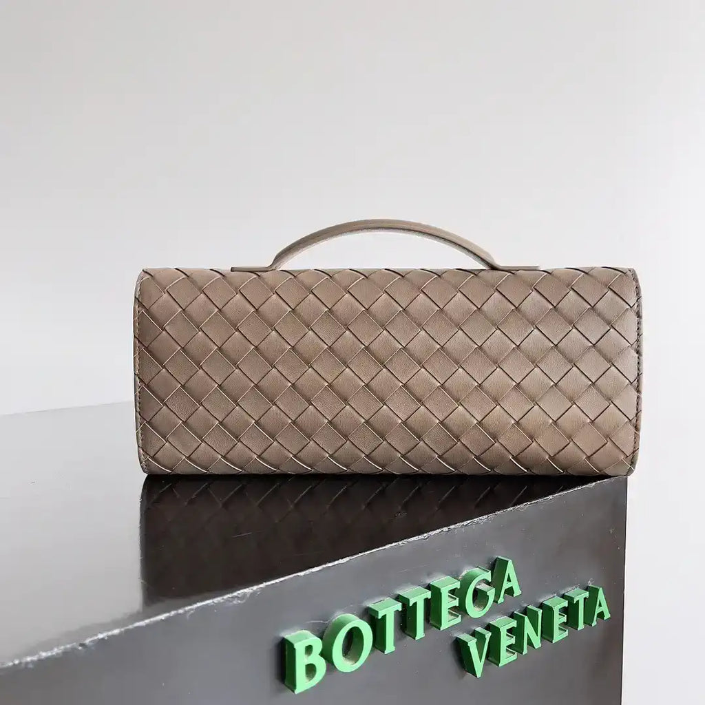 Bottega Veneta BV 741511 Long Clutch Andiamo With Handle Bv99000