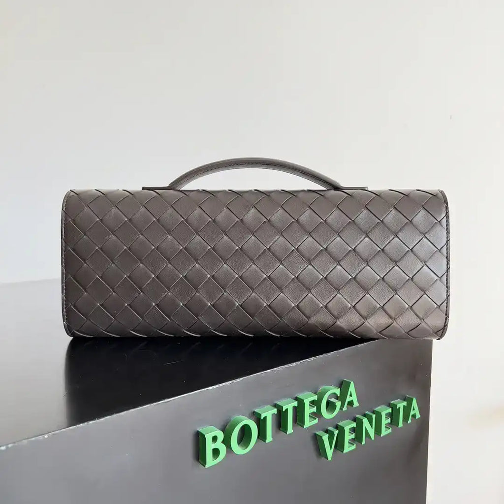 Bottega Veneta BV 741511 Long Clutch Andiamo With Handle Bv99012