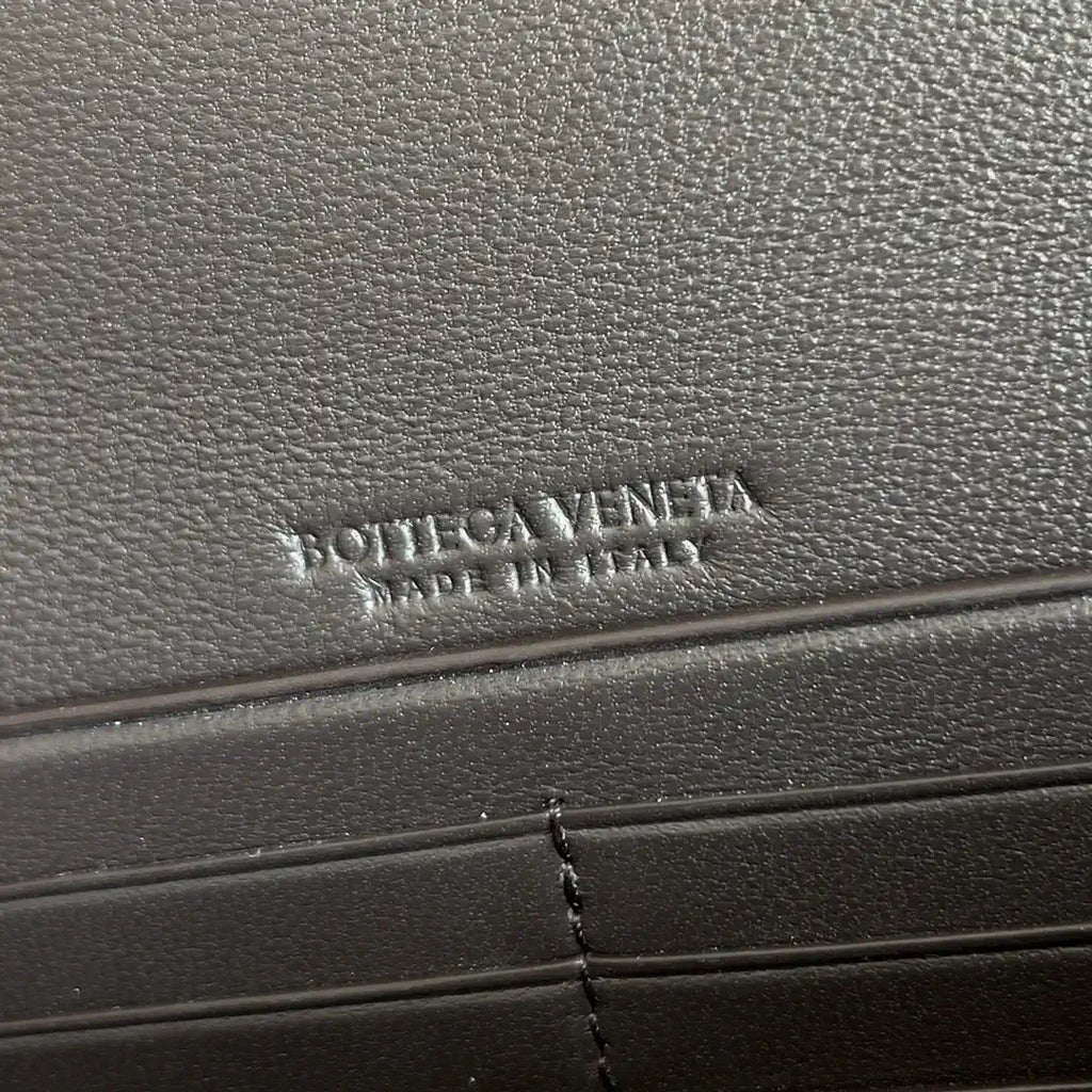 Bottega Veneta BV 741511 Long Clutch Andiamo With Handle Bv99012