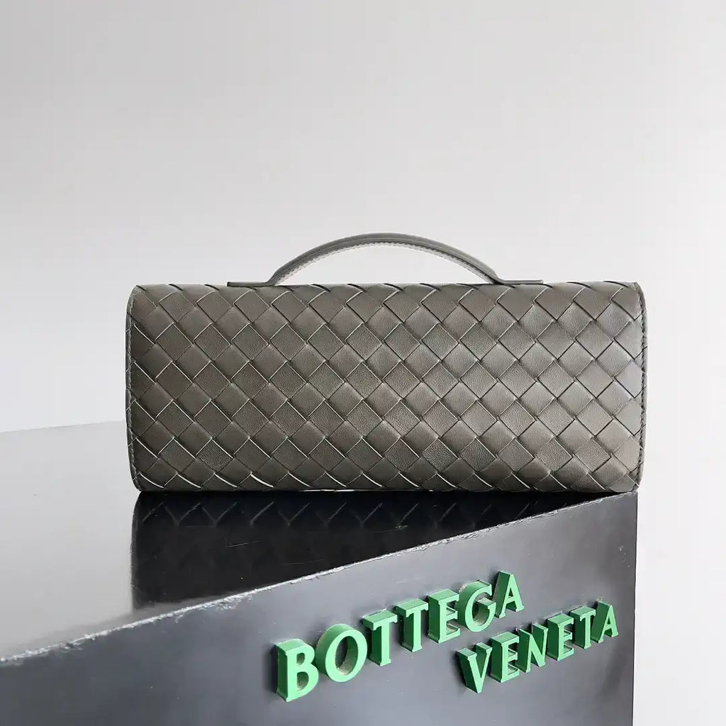 Bottega Veneta BV 741511 Long Clutch Andiamo With Handle Bv99001