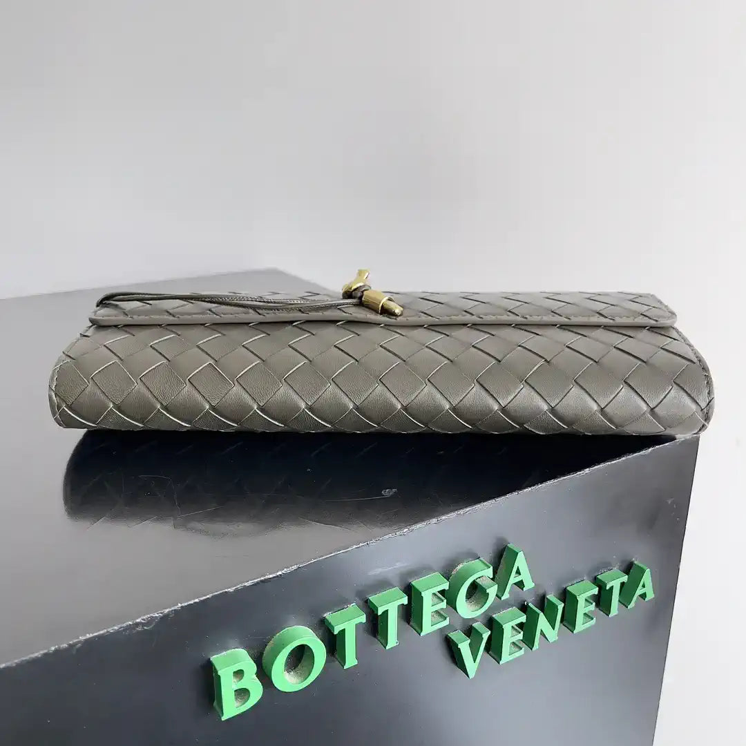Bottega Veneta BV 741511 Long Clutch Andiamo With Handle Bv99001