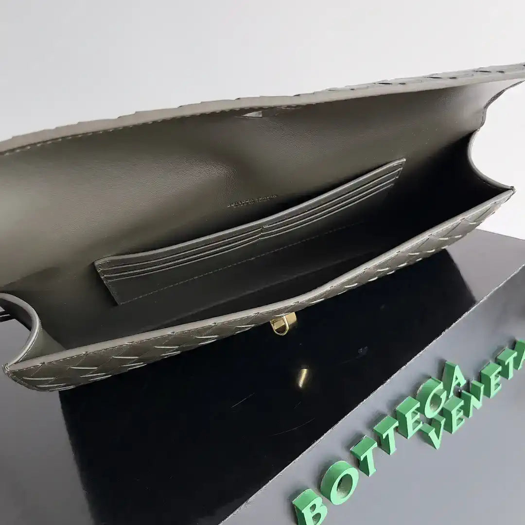 Bottega Veneta BV 741511 Long Clutch Andiamo With Handle Bv99001