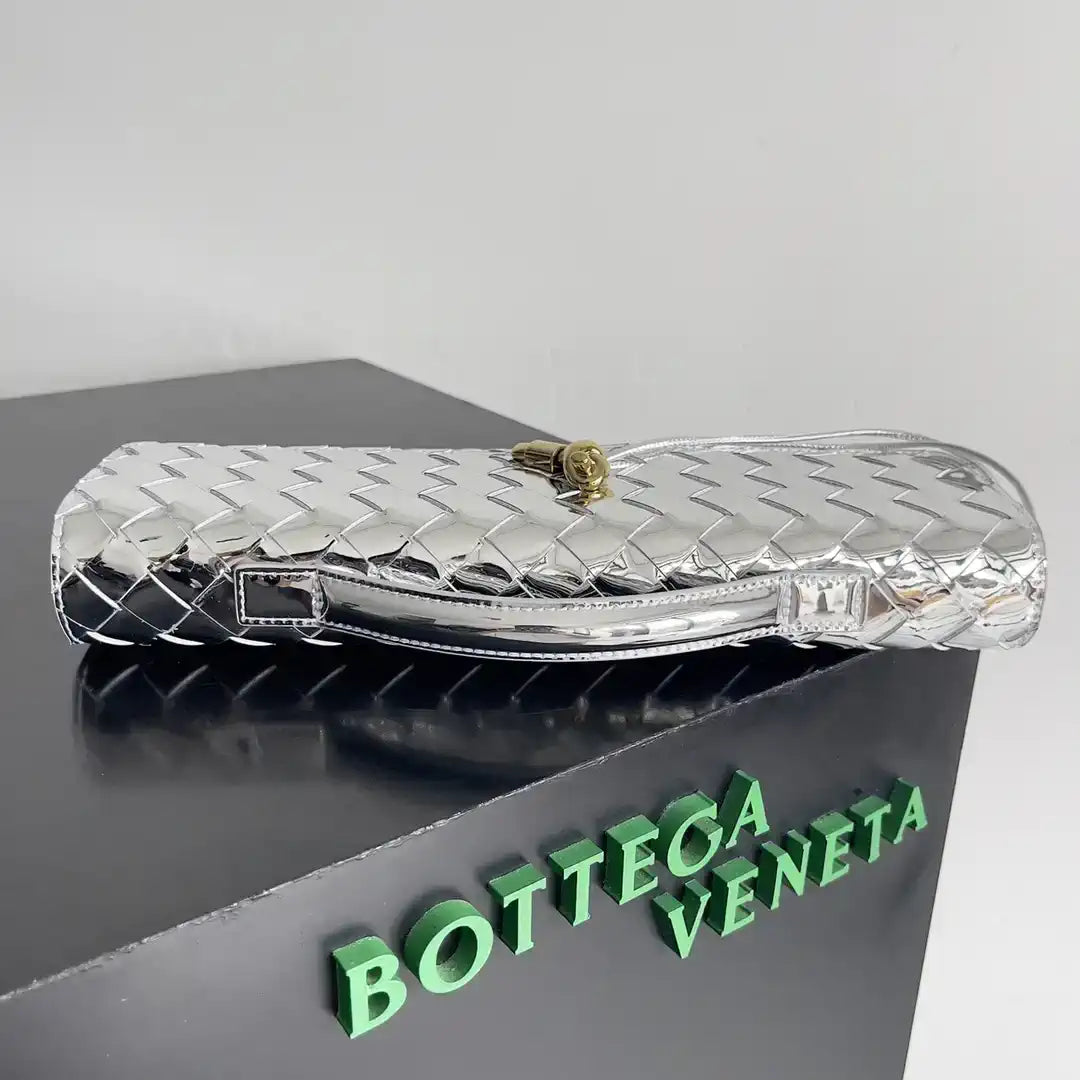 Bottega Veneta BV 741511 Long Clutch Andiamo With Handle Bv99005
