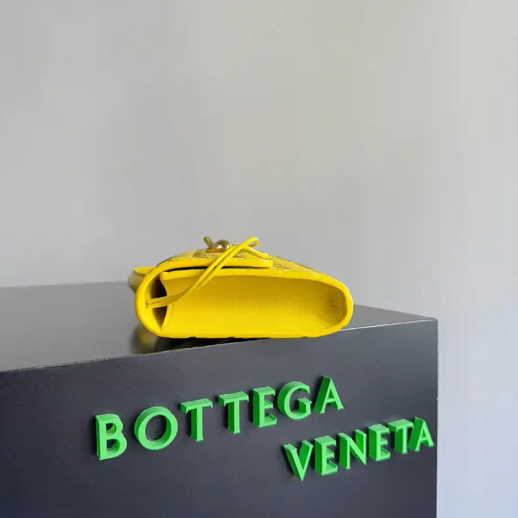 Bottega Veneta BV 741511 Long Clutch Andiamo With Handle Bv99007