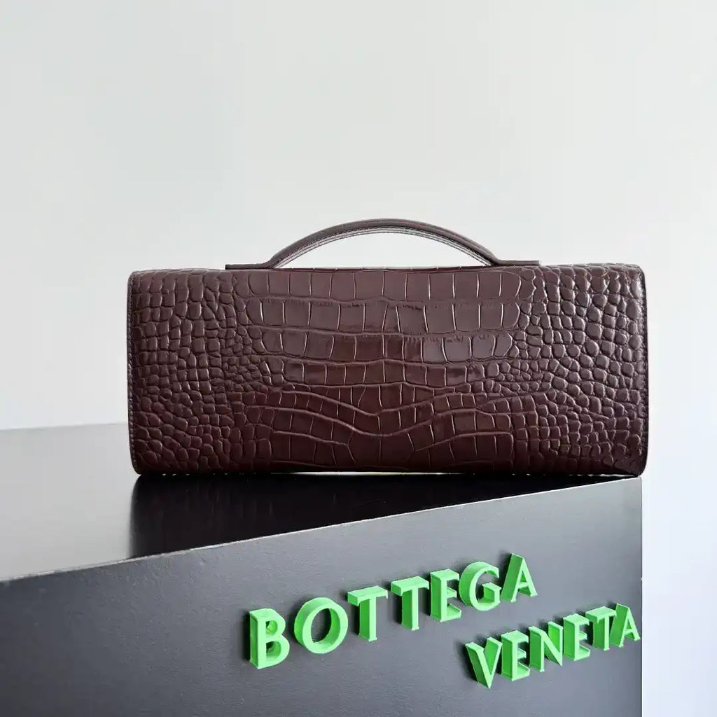 Bottega Veneta BV 741511 Long Clutch Andiamo With Handle Bv99008