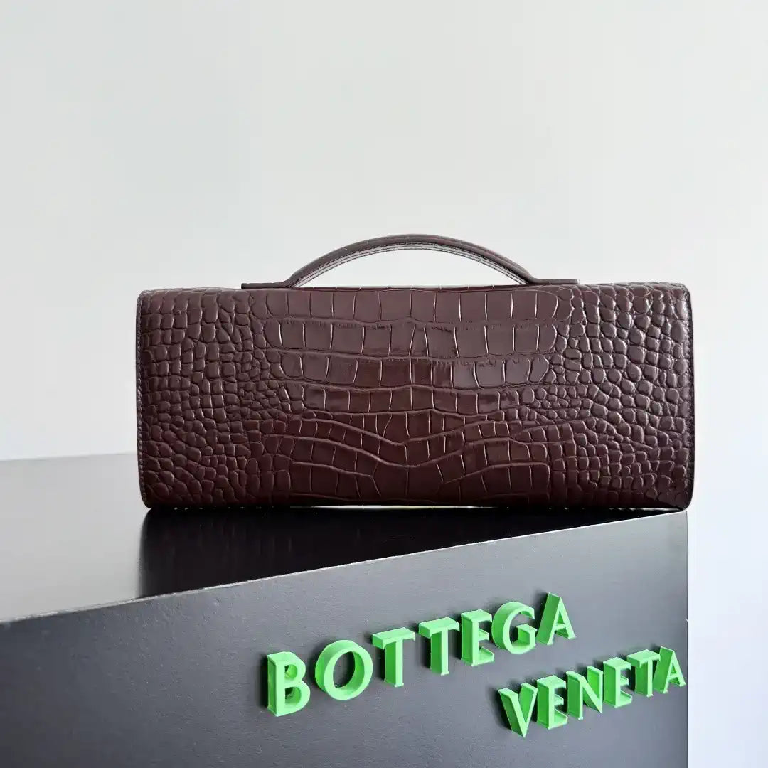 Bottega Veneta BV 741511 Long Clutch Andiamo With Handle Bv99008