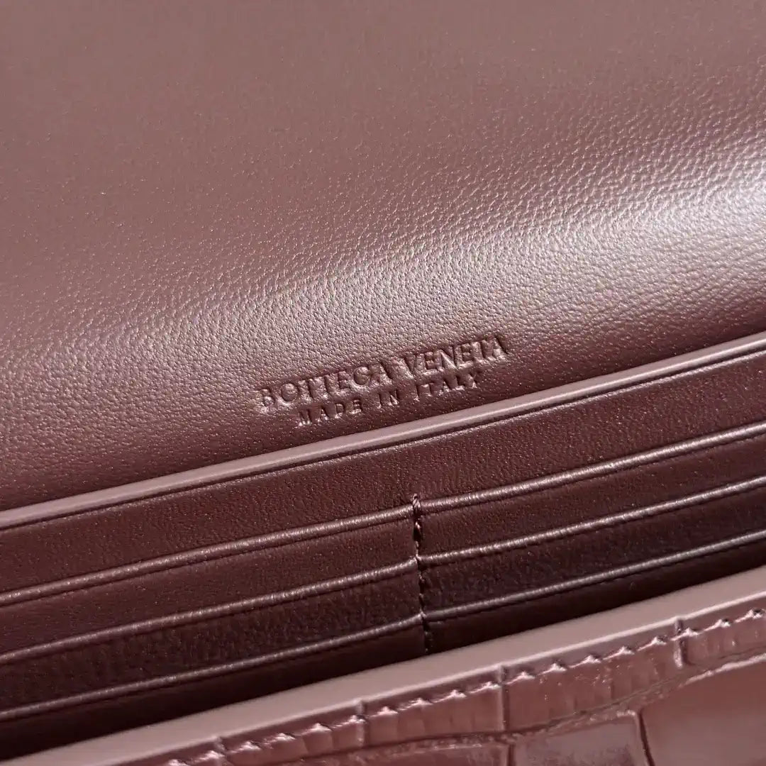Bottega Veneta BV 741511 Long Clutch Andiamo With Handle Bv99008