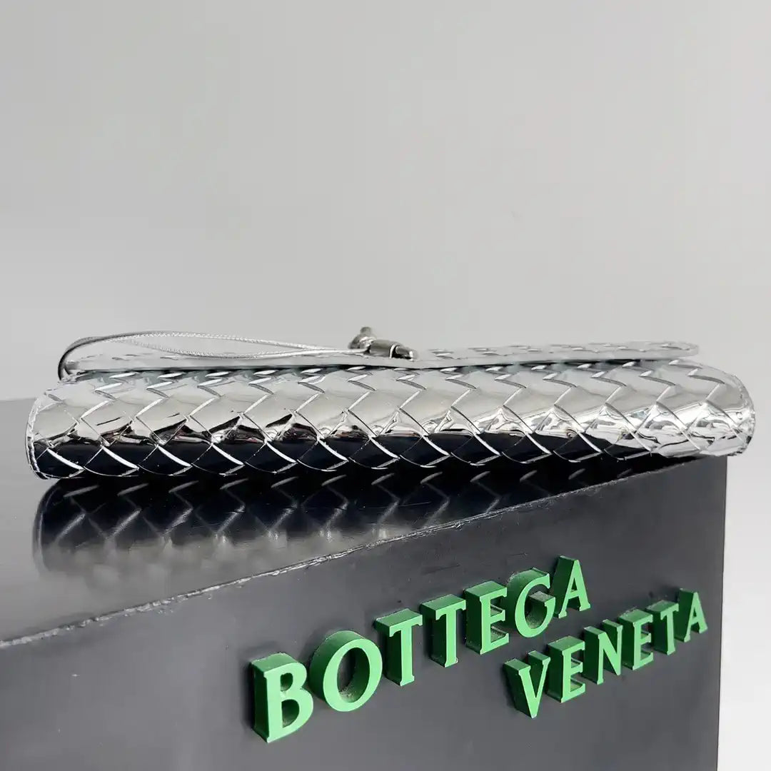 Bottega Veneta BV 741511 Long Clutch Andiamo With Handle Bv99010