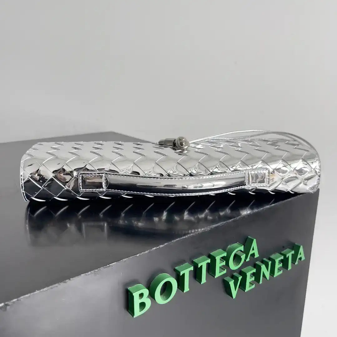 Bottega Veneta BV 741511 Long Clutch Andiamo With Handle Bv99010