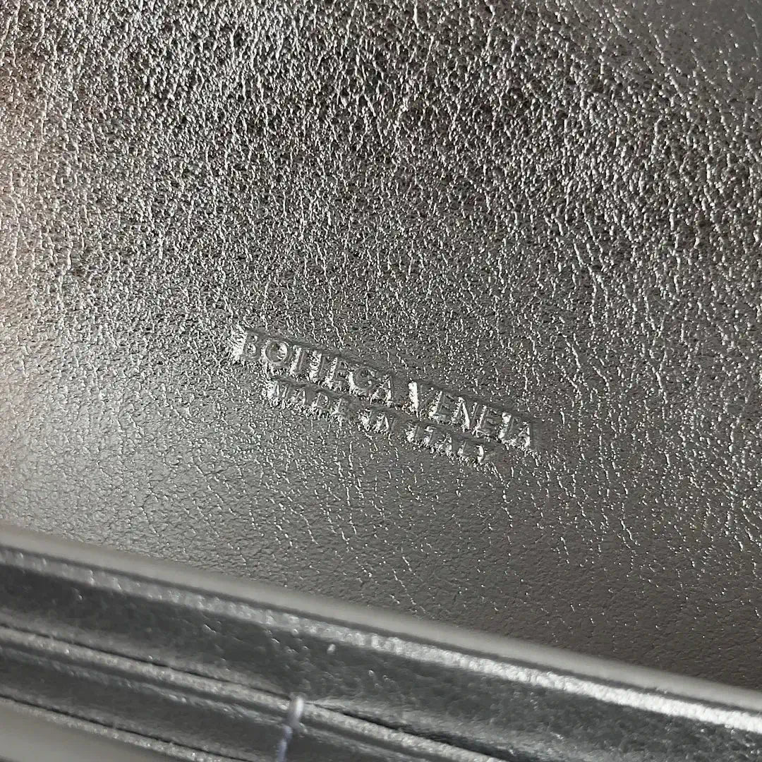 Bottega Veneta BV 741511 Long Clutch Andiamo With Handle Bv99010