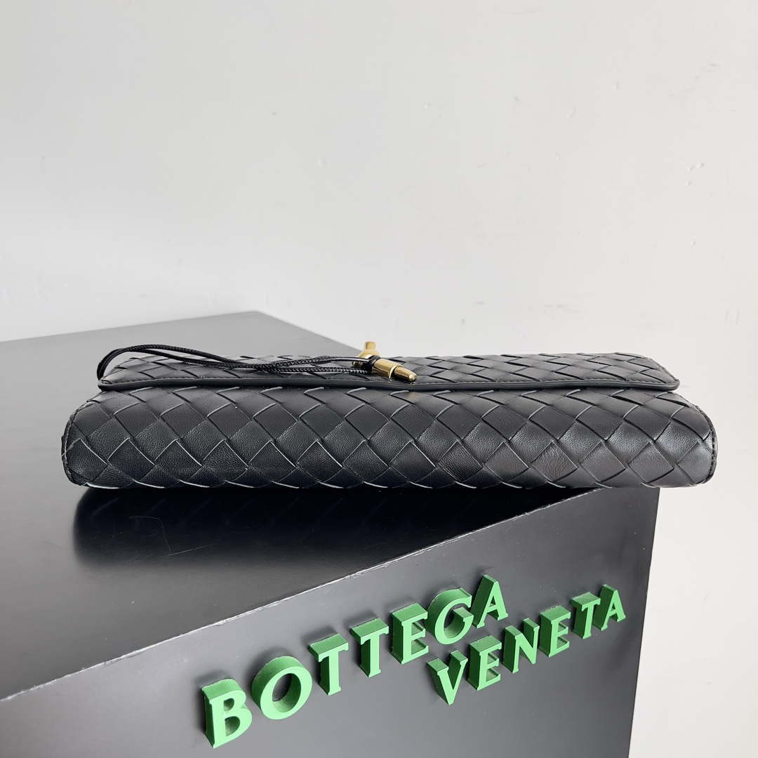 Bottega Veneta BV 741511 Long Clutch Andiamo With Handle Emerald Black - Default Title - View 4
