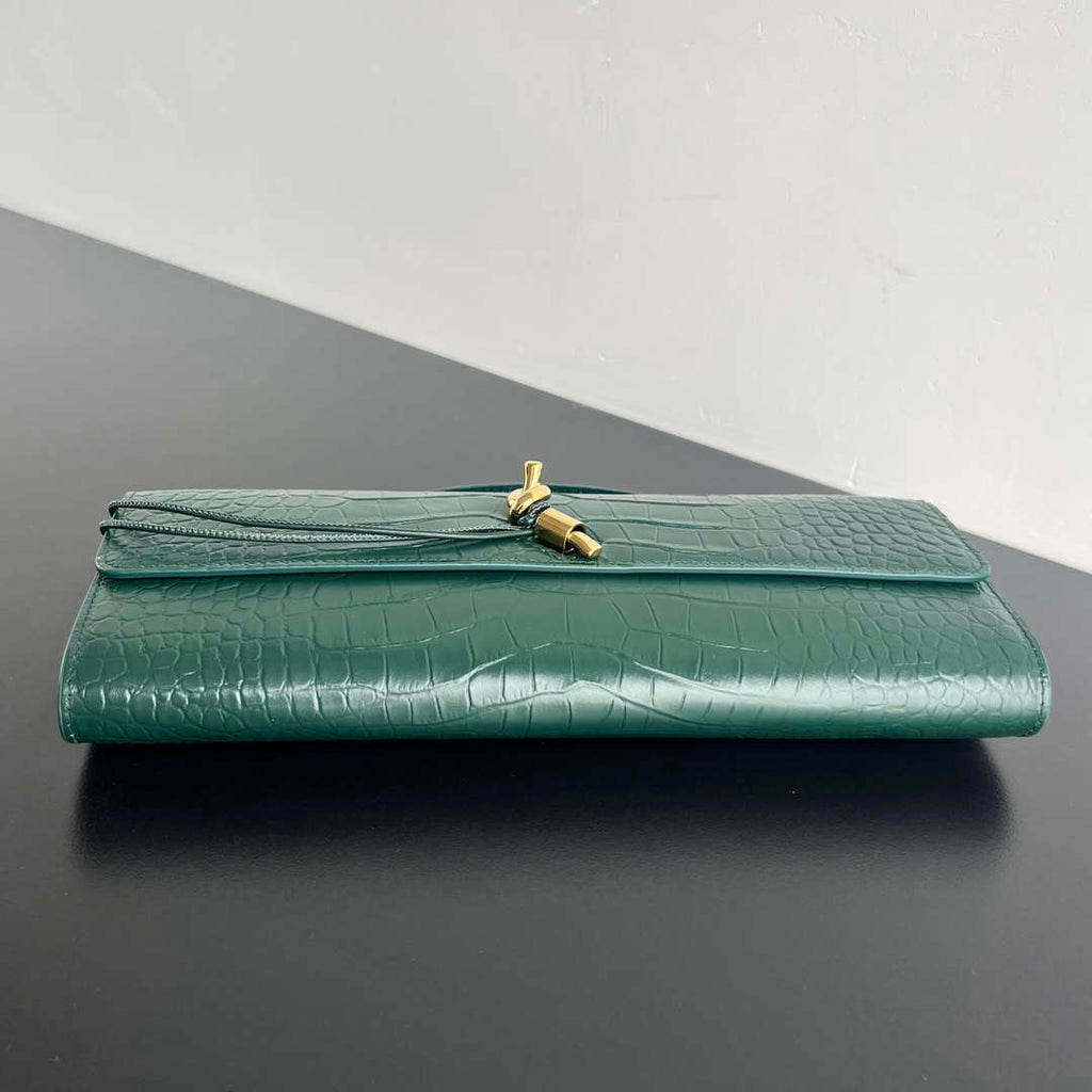 Bottega Veneta BV 741511 Long Clutch Andiamo With Handle Emerald Crocodile-grain Lambskin leather Green