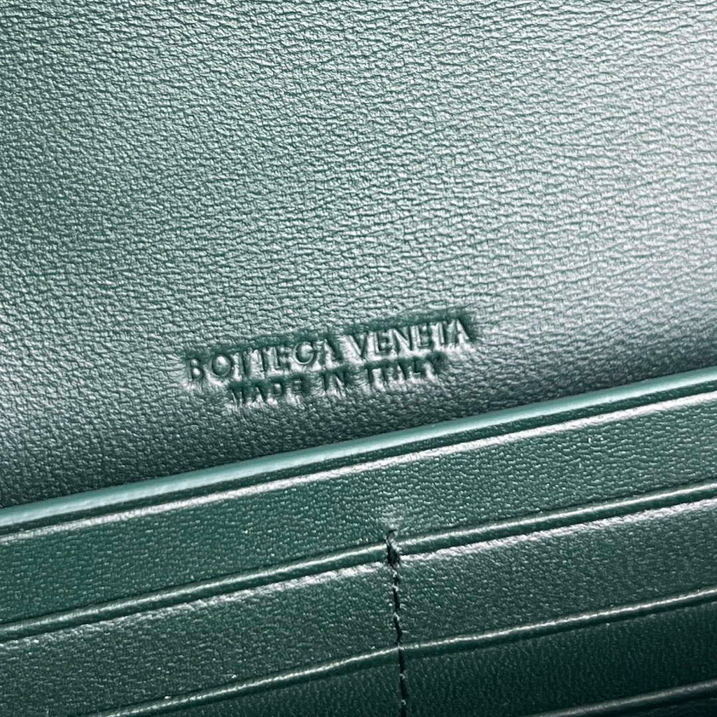 Bottega Veneta BV 741511 Long Clutch Andiamo With Handle Emerald Crocodile-grain Lambskin leather Green