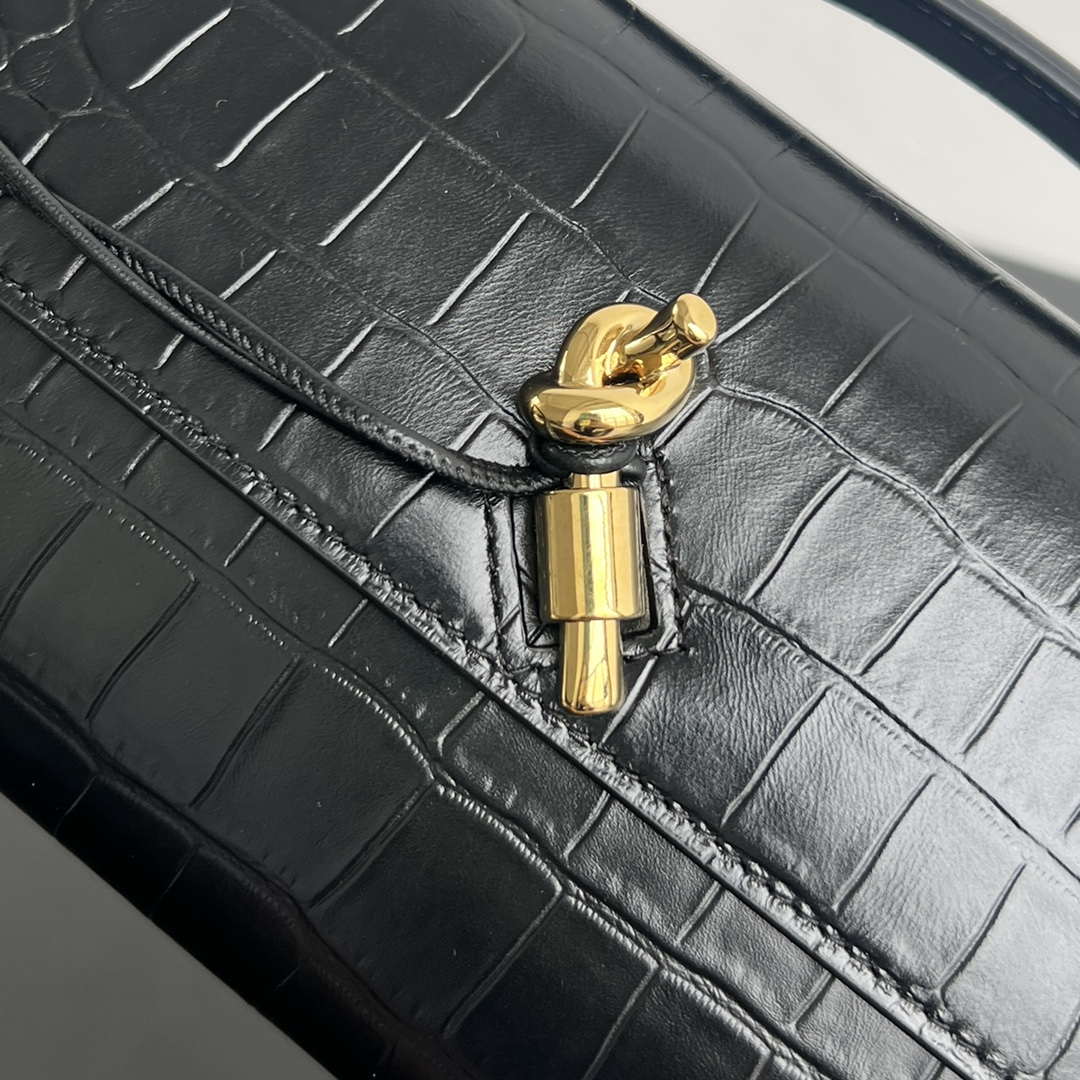Bottega Veneta BV 741511 Long Clutch Andiamo With Handle Emerald Crocodile-grain Lambskin leather Black