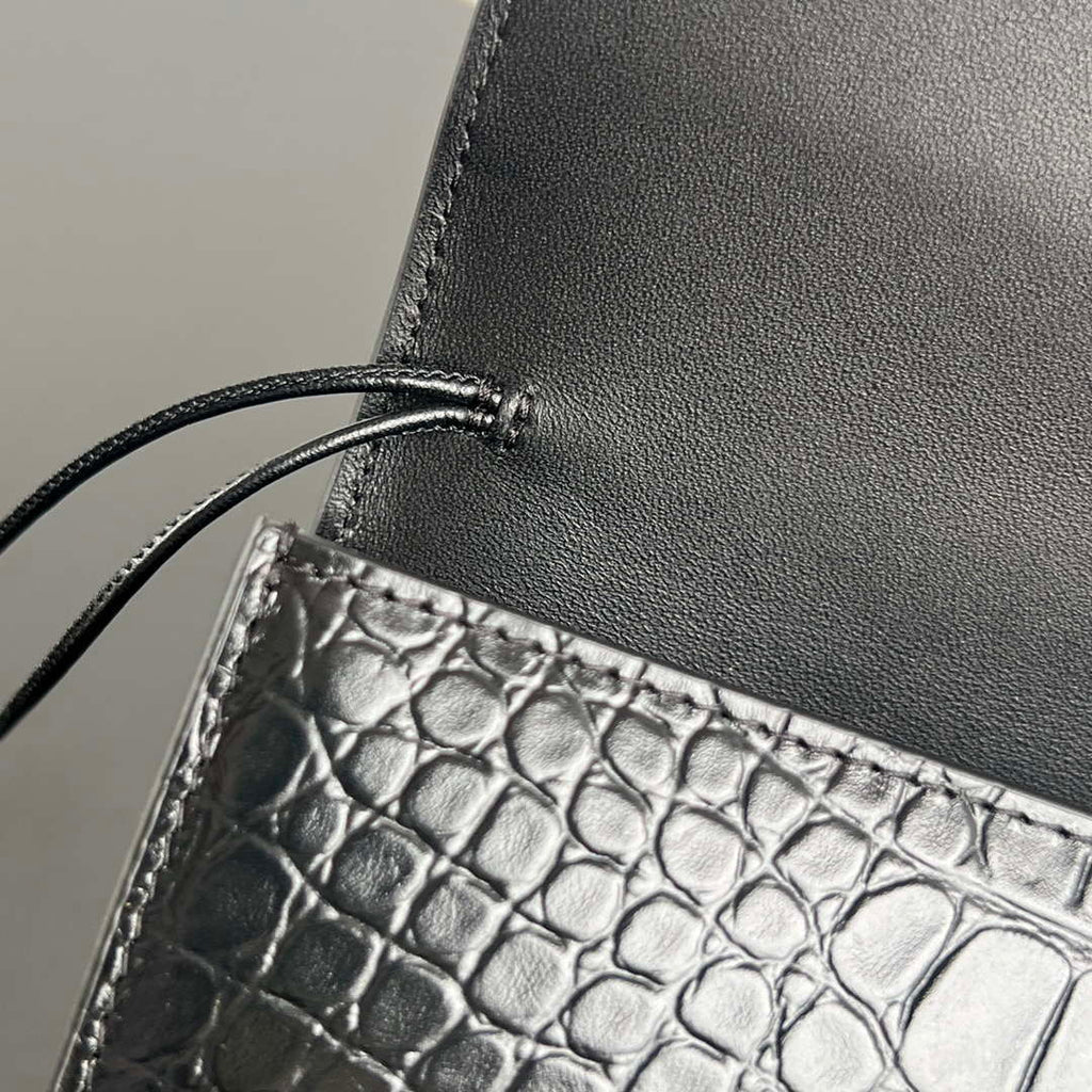 Bottega Veneta BV 741511 Long Clutch Andiamo With Handle Emerald Crocodile-grain Lambskin leather Black