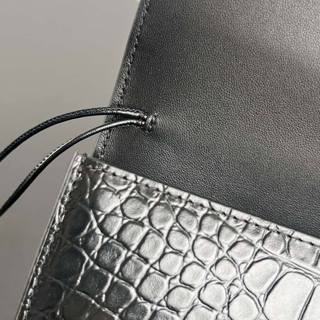 Bottega Veneta BV 741511 Long Clutch Andiamo With Handle Emerald Crocodile-grain Lambskin leather Black
