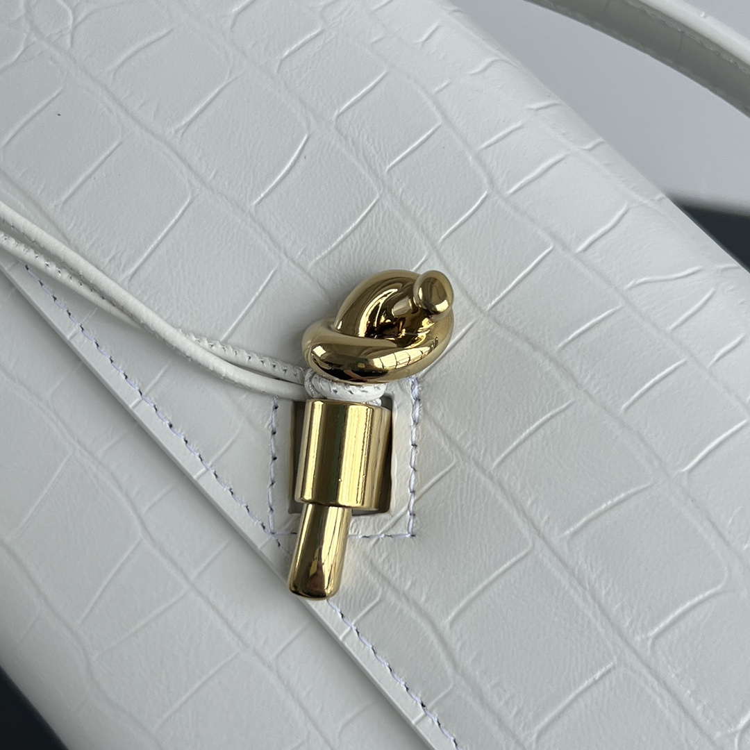 Bottega Veneta BV 741511 Long Clutch Andiamo With Handle Emerald Crocodile-grain Lambskin leather White