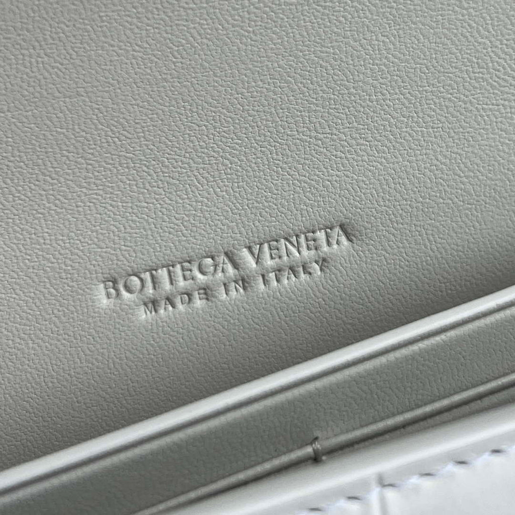 Bottega Veneta BV 741511 Long Clutch Andiamo With Handle Emerald Crocodile-grain Lambskin leather White
