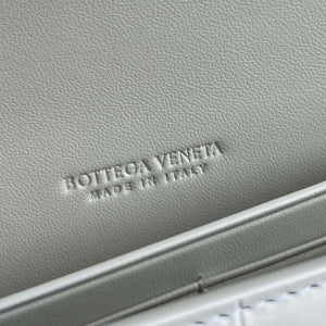 Bottega Veneta BV 741511 Long Clutch Andiamo With Handle Emerald Crocodile-grain Lambskin leather White - Default Title - View 8