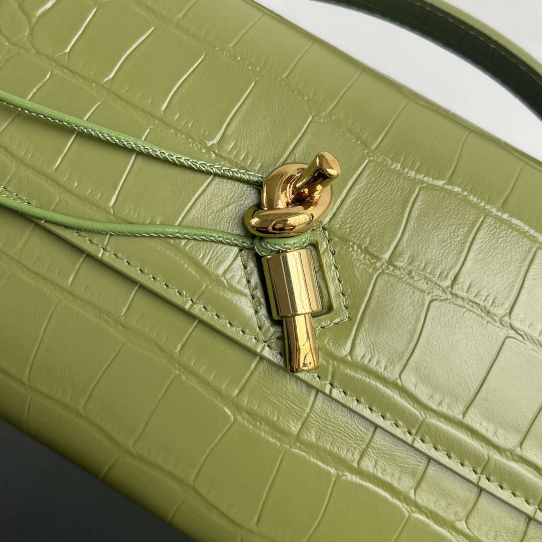 Bottega Veneta BV 741511 Long Clutch Andiamo With Handle Emerald Crocodile-grain Lambskin leather Lemon Green