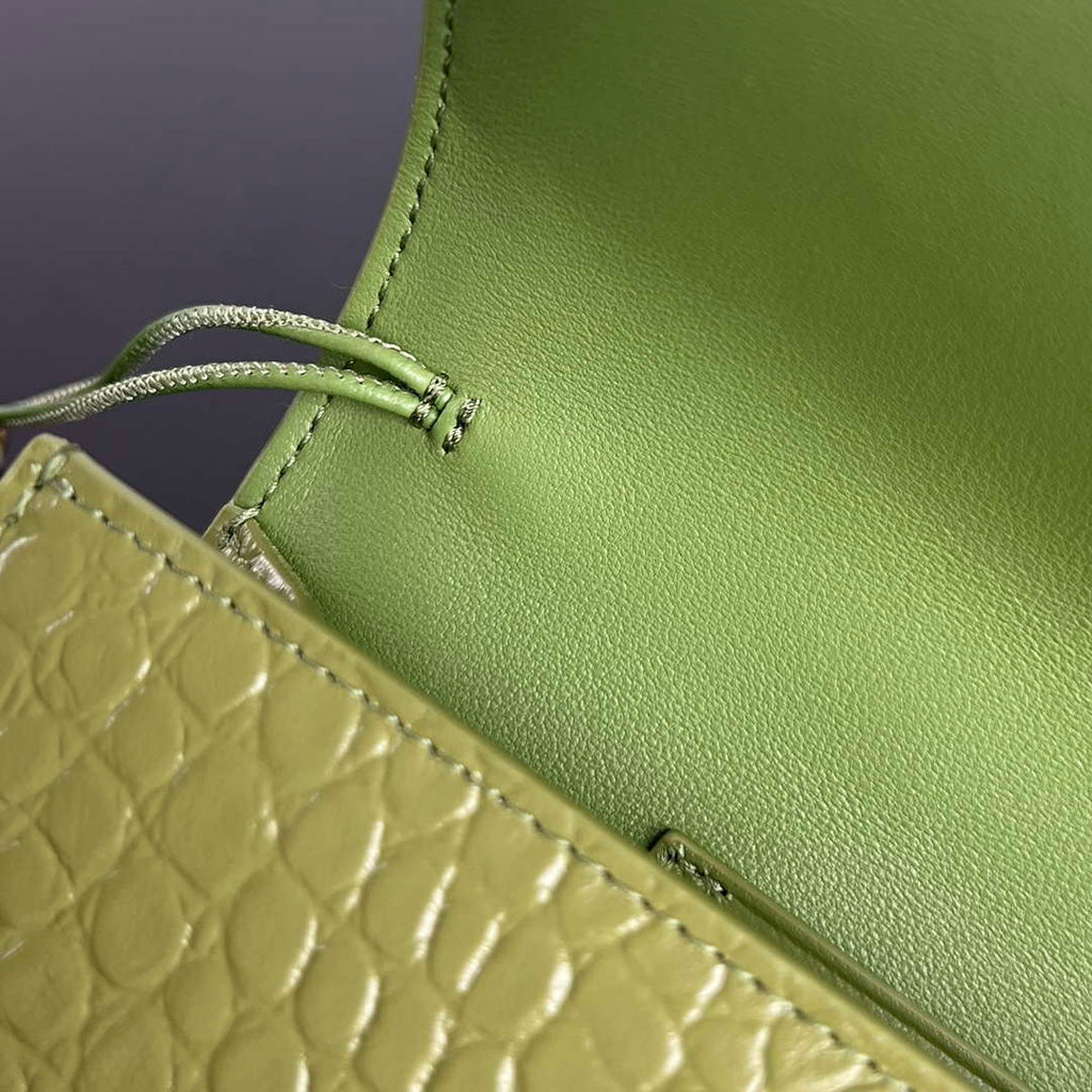 Bottega Veneta BV 741511 Long Clutch Andiamo With Handle Emerald Crocodile-grain Lambskin leather Lemon Green
