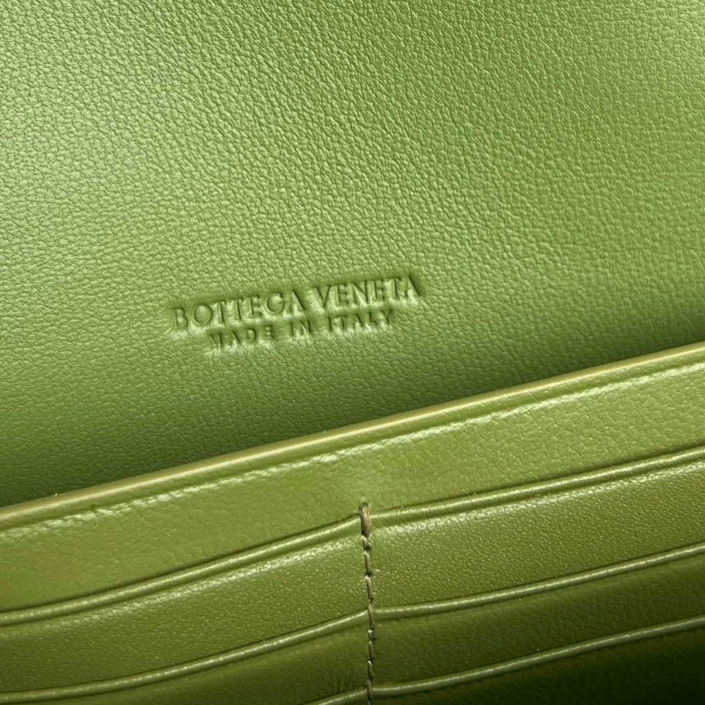 Bottega Veneta BV 741511 Long Clutch Andiamo With Handle Emerald Crocodile-grain Lambskin leather Lemon Green