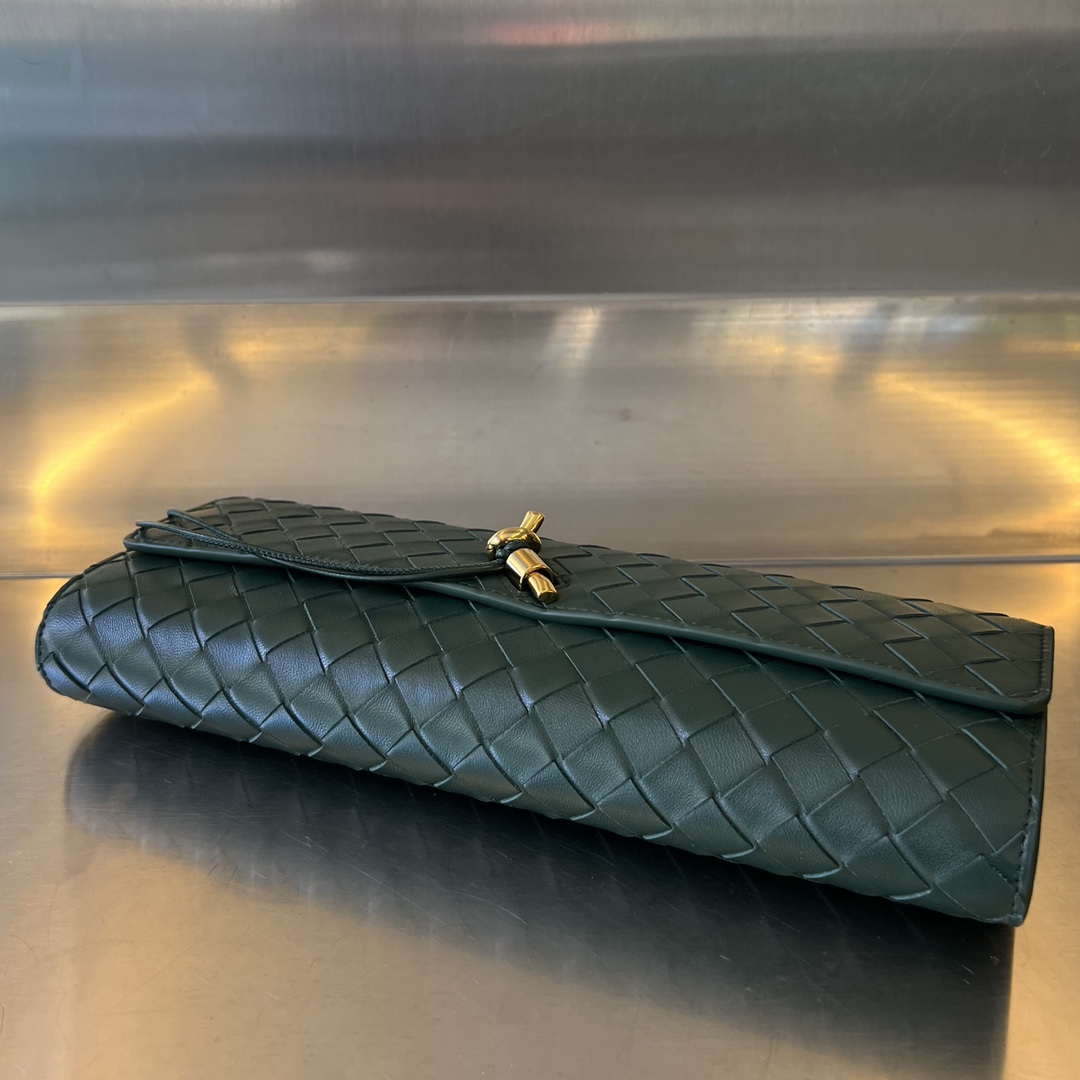 Bottega Veneta BV 741511 Long Clutch Andiamo With Handle Emerald Dark Green