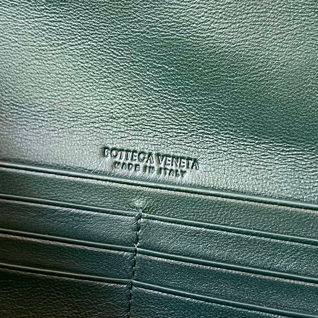 Bottega Veneta BV 741511 Long Clutch Andiamo With Handle Emerald Dark Green