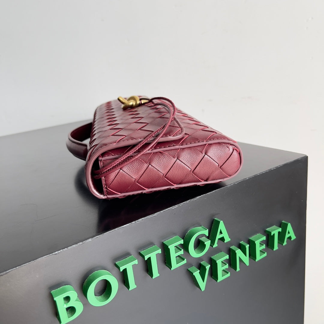 Bottega Veneta BV 741511 Long Clutch Andiamo With Handle Emerald Red