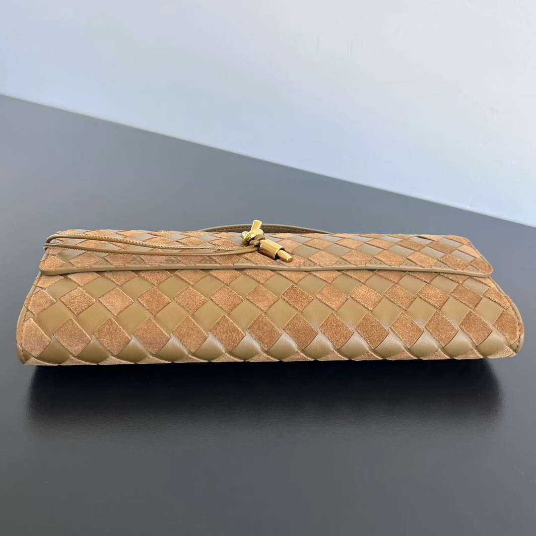 Bottega Veneta BV 741511 Long Clutch Andiamo With Handle Emerald Sand Suede