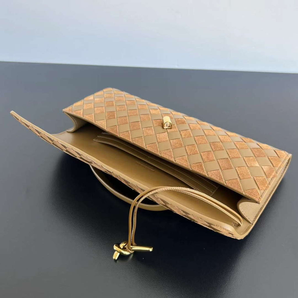 Bottega Veneta BV 741511 Long Clutch Andiamo With Handle Emerald Sand Suede