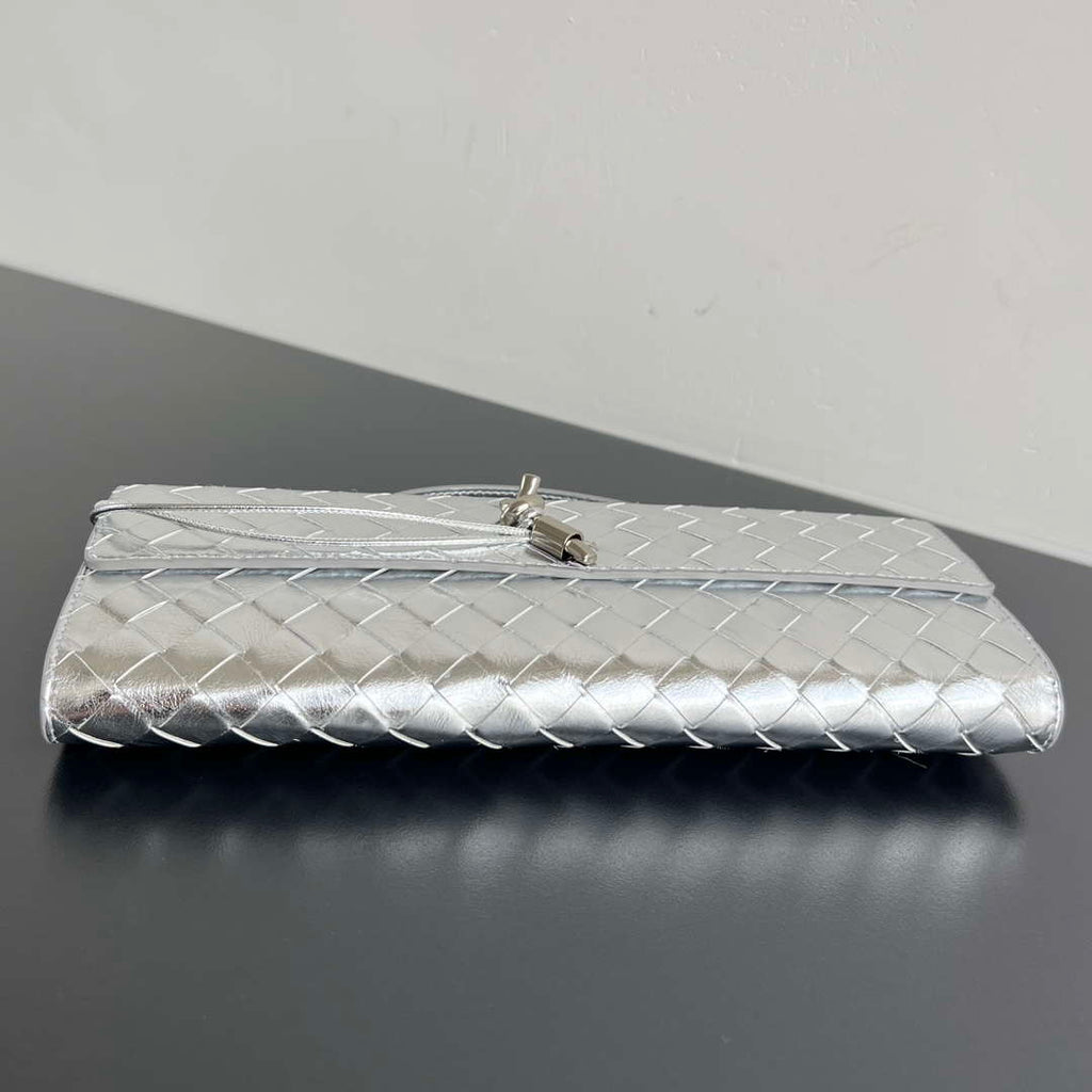Bottega Veneta BV 741511 Long Clutch Andiamo With Handle Emerald Silver
