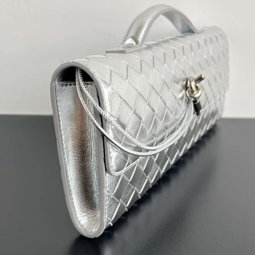 Bottega Veneta BV 741511 Long Clutch Andiamo With Handle Emerald Silver