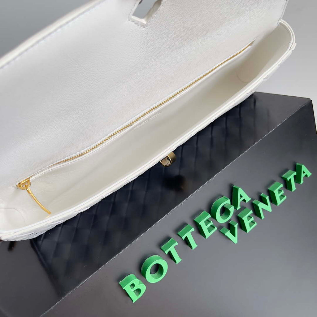 Bottega Veneta BV 741511 Long Clutch Andiamo With Handle Emerald White