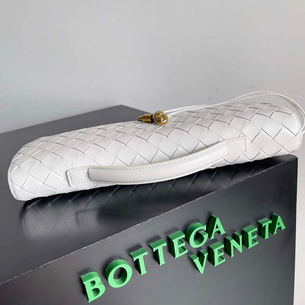Bottega Veneta BV 741511 Long Clutch Andiamo With Handle Emerald White