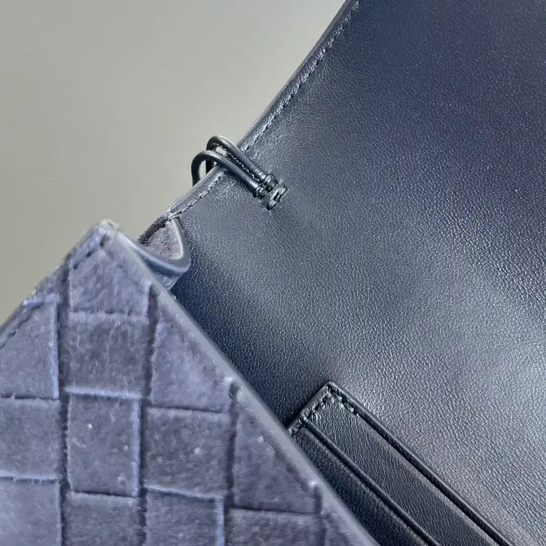 Bottega Veneta BV 741511 Suede Leather Long Clutch Andiamo With Handle Bv99015