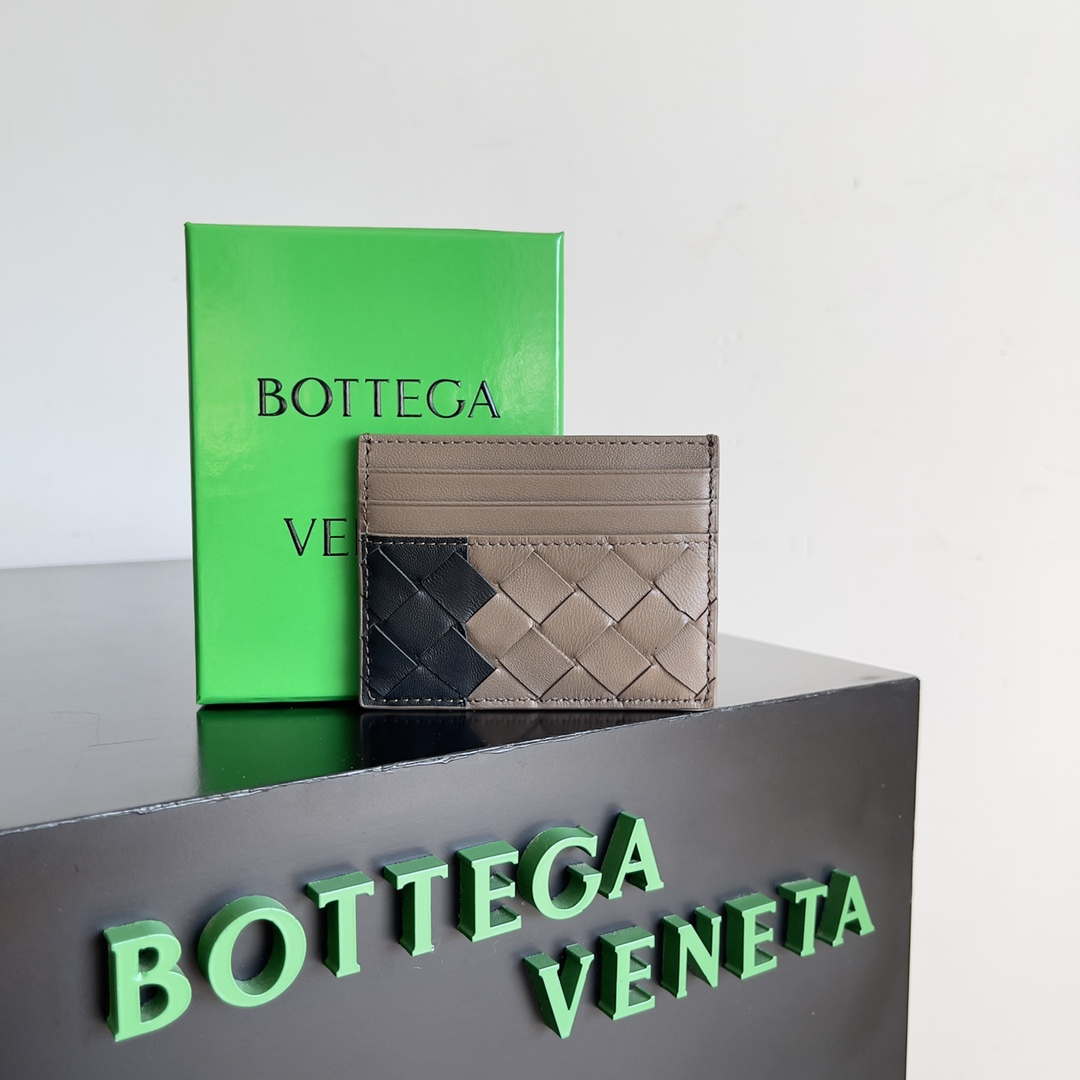 Bottega Veneta BV 743209 Intrecciato Credit Card Case bv70011 - Default Title - View 1