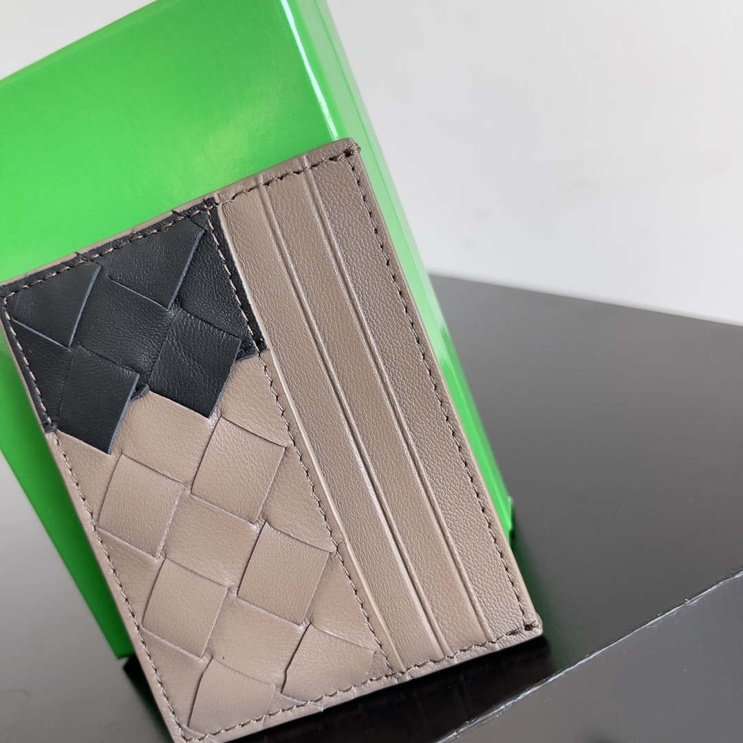 Bottega Veneta BV 743209 Intrecciato Credit Card Case bv70011 - Default Title - View 2