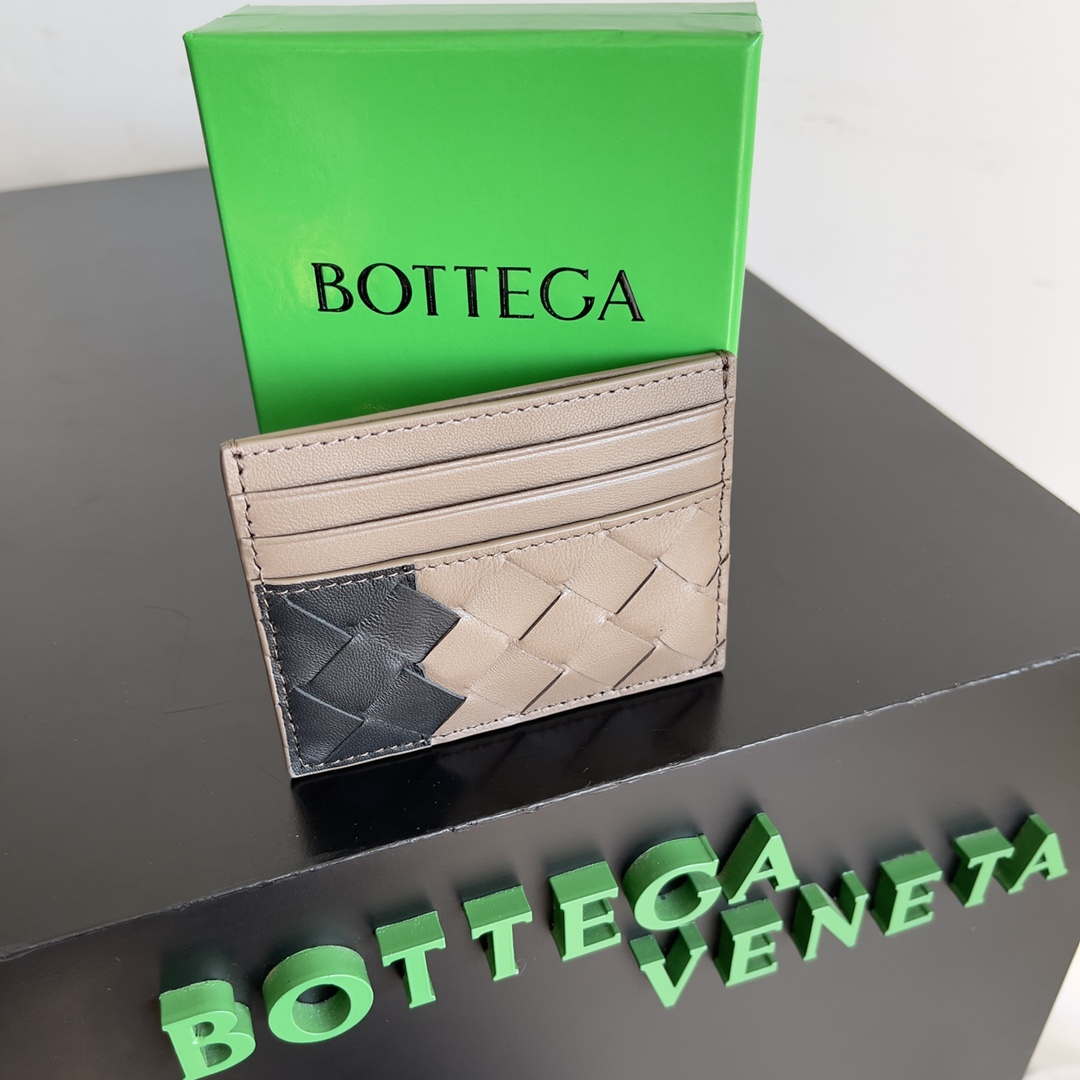 Bottega Veneta BV 743209 Intrecciato Credit Card Case bv70011 - Default Title - View 3